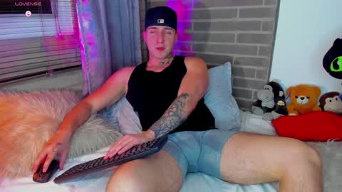 liam online show from January 17, 2026, 3:44 am