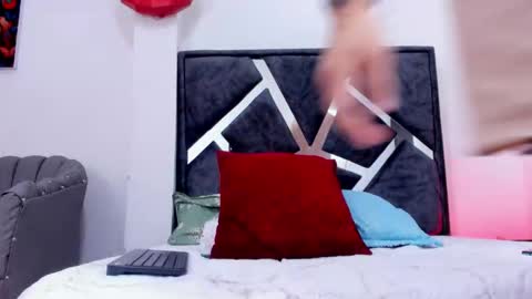 Call me Lian online show from January 11, 2026, 1:05 pm