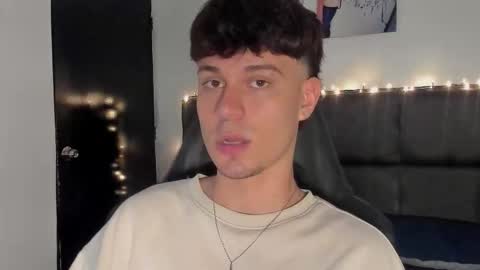 Snapshot of liam_thurner chatting on October 22, 2025, 3:07 am Liam Thurner online show from October 22, 2025, 3:07 am