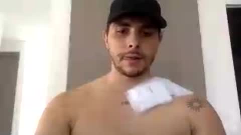 Liam online show from June 27, 2026, 3:39 pm
