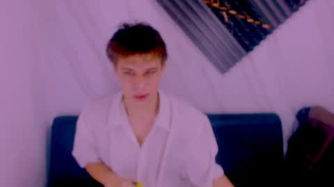 liam_york online show from April 16, 2026, 11:55 am