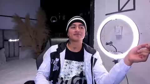 Snapshot of liamdeep_ chatting on July 10, 2026, 7:05 pm LiamDeep online show from July 10, 2026, 7:05 pm