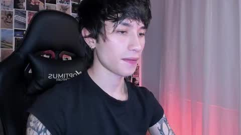 Snapshot of liamelf chatting on March 6, 2025, 9:36 am Liam online show from March 6, 2025, 9:36 am