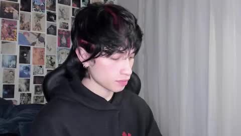 Snapshot of liamelf chatting on September 19, 2025, 6:48 am Liam online show from September 19, 2025, 6:48 am