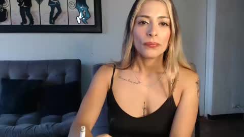 Lia Miller online show from February 11, 2025, 12:05 pm