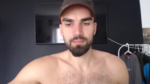 Snapshot of liamlanson08 chatting on November 6, 2025, 9:43 am liam online show from November 6, 2025, 9:43 am