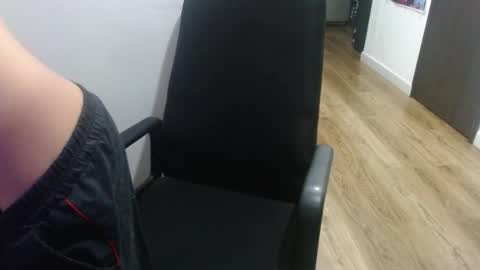 Snapshot of liamrides chatting on September 13, 2025, 4:01 am liamrides online show from September 13, 2025, 4:01 am