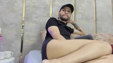 LiamSamderz online show from November 4, 2025, 1:10 pm