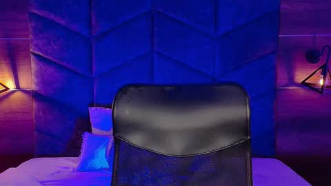 Liam Thunder online show from October 28, 2025, 3:10 am