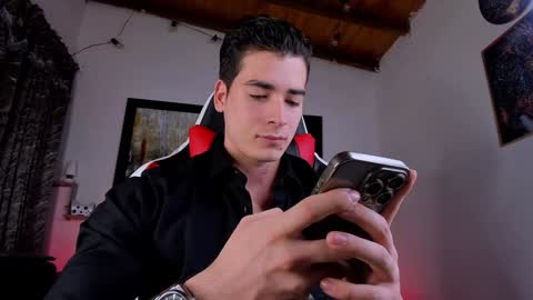 Snapshot of liamwyatt_ chatting on January 1, 2025, 3:02 am liamwyatt_ online show from January 1, 2025, 3:02 am