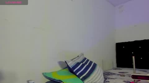 Snapshot of lian_23_ chatting on November 17, 2025, 1:17 pm online show from November 17, 2025, 1:17 pm