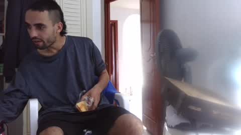 lian_mike203523 online show from October 12, 2025, 9:58 pm