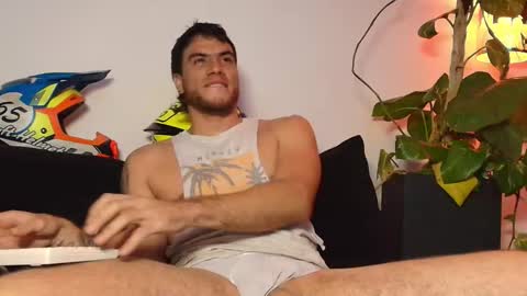 Lian Oconner online show from October 22, 2025, 9:25 pm