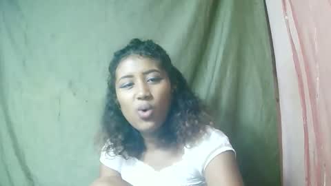 Liana9794 online show from May 15, 2026, 9:33 pm