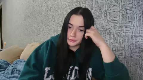 liana_diva online show from January 18, 2026, 2:43 pm