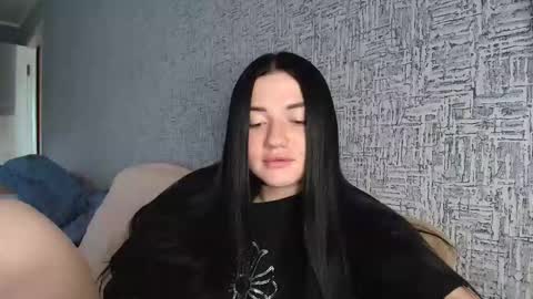 liana_diva online show from June 4, 2026, 3:07 pm