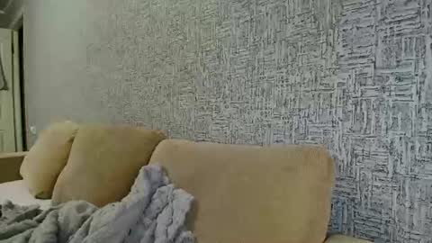 liana_diva online show from June 11, 2026, 6:39 pm