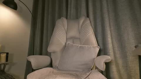 Snapshot of lianewhite chatting on February 25, 2026, 12:20 am lianewhite online show from February 25, 2026, 12:20 am