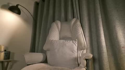 Snapshot of lianewhite chatting on March 4, 2026, 1:44 am lianewhite online show from March 4, 2026, 1:44 am