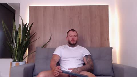 Snapshot of lianjones9 chatting on January 5, 2025, 3:23 pm lianjones9 online show from January 5, 2025, 3:23 pm