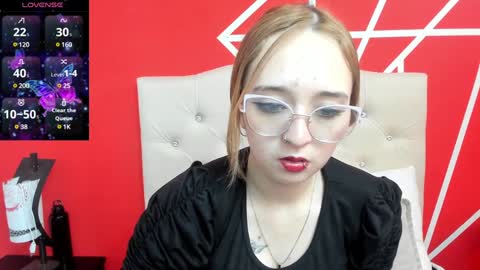 Snapshot of liaroberts1 chatting on December 26, 2024, 12:05 pm Lia Roberts online show from December 26, 2024, 12:05 pm