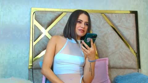 Snapshot of liaruso chatting on January 12, 2025, 12:39 am liaross online show from January 12, 2025, 12:39 am