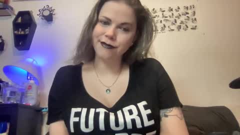 Snapshot of libbydeetzxxx chatting on February 21, 2025, 9:13 am Libby Deetz online show from February 21, 2025, 9:13 am