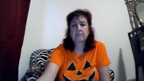 Snapshot of librawoman chatting on October 27, 2025, 7:51 pm librawoman online show from October 27, 2025, 7:51 pm