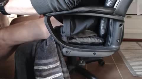 Snapshot of lickerxx46 chatting on April 13, 2026, 2:44 pm lickerxx46 online show from April 13, 2026, 2:44 pm