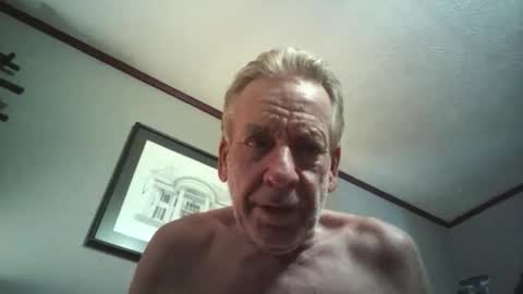 lickmysnowballs online show from November 1, 2025, 6:21 pm