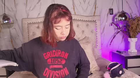 lickpink1_ online show from April 3, 2026, 3:26 am