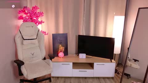 Snapshot of light_babe chatting on November 13, 2025, 3:00 pm Sofia online show from November 13, 2025, 3:00 pm