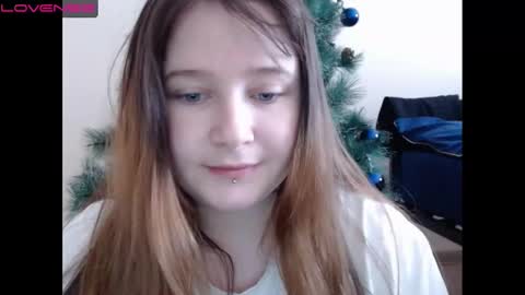 Snapshot of light_lunaa chatting on January 2, 2025, 6:29 am light_lunaa online show from January 2, 2025, 6:29 am