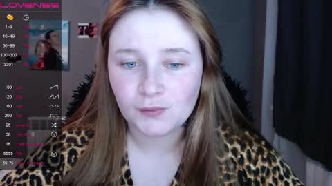 light_lunaa online show from March 15, 2026, 3:07 pm