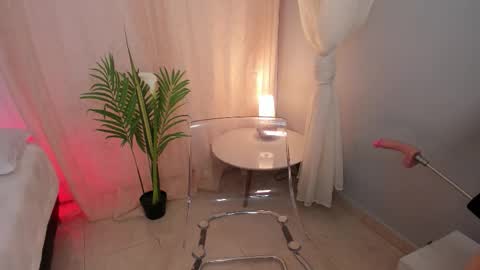 Lia Sweet online show from March 12, 2026, 4:02 pm