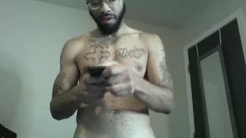 liightsinlover online show from December 1, 2025, 5:51 pm