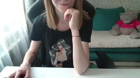 Liissax online show from June 1, 2026, 3:47 pm