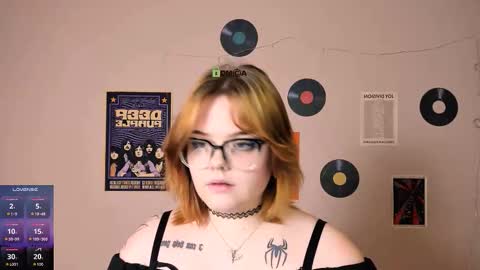 lika_pop online show from November 16, 2025, 9:48 am