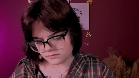 lika_pop online show from December 22, 2025, 7:55 pm