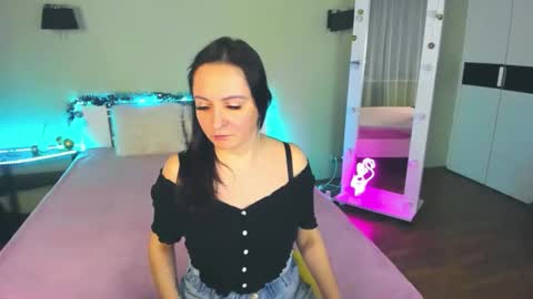 Snapshot of likaa_likaa chatting on December 22, 2024, 3:55 pm Lika online show from December 22, 2024, 3:55 pm