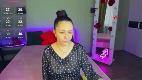 Snapshot of likaa_likaa chatting on October 6, 2025, 12:13 pm Lika online show from October 6, 2025, 12:13 pm