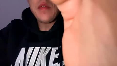 likeeeyou online show from January 1, 2025, 5:43 am