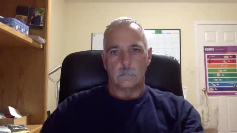 likefhot online show from December 4, 2025, 2:04 pm