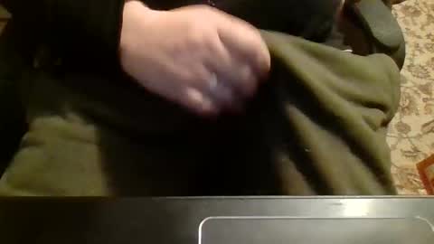 Snapshot of likestobewatchedm chatting on November 11, 2025, 12:43 am N online show from November 11, 2025, 12:43 am