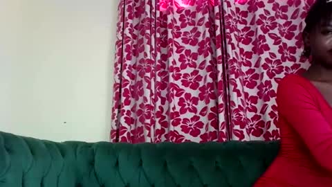 Snapshot of lil_paula chatting on January 4, 2025, 9:43 am serenity online show from January 4, 2025, 9:43 am