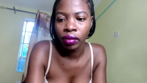 Snapshot of lil_paula chatting on November 3, 2025, 3:02 pm serenity online show from November 3, 2025, 3:02 pm