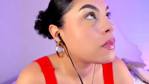 Snapshot of lil_swaay chatting on October 6, 2025, 1:14 am Lola online show from October 6, 2025, 1:14 am