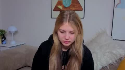 Emma online show from March 26, 2026, 1:22 am