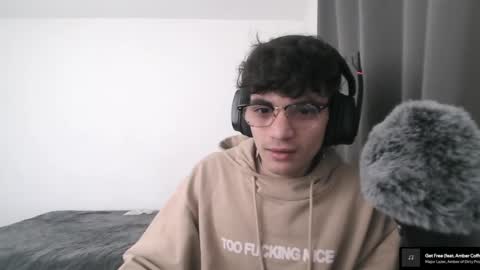 Snapshot of lilankore chatting on January 17, 2025, 5:00 am Yeh online show from January 17, 2025, 5:00 am