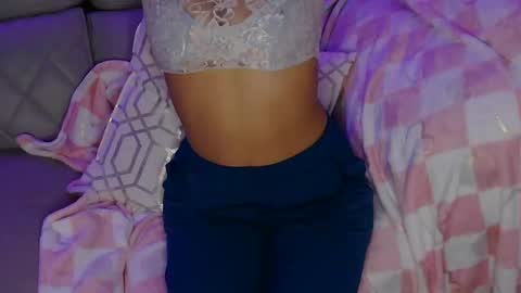 Snapshot of lilbeccaxo chatting on February 3, 2025, 4:35 am Rebecca online show from February 3, 2025, 4:35 am